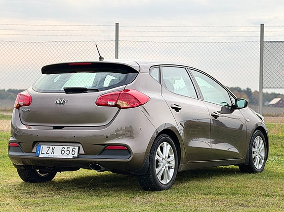 Kia Ceed 5 of 15