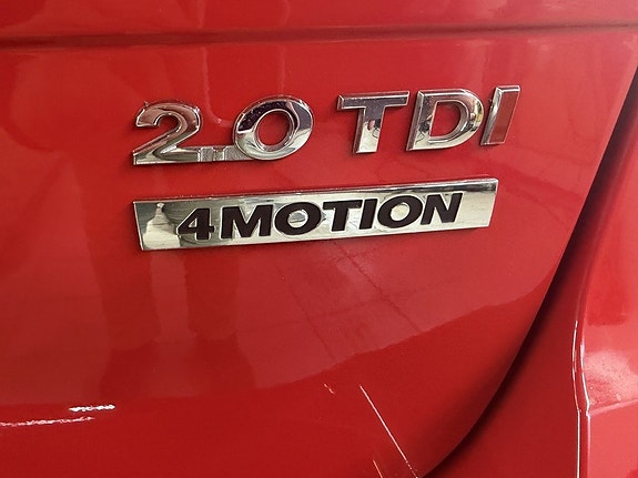 Volkswagen Passat Alltrack 13 of 15