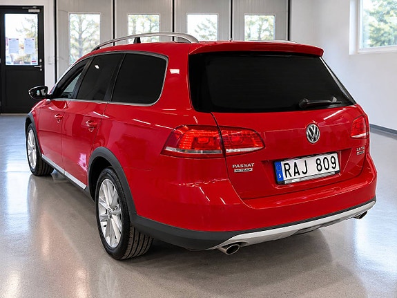 Volkswagen Passat Alltrack 6 of 15