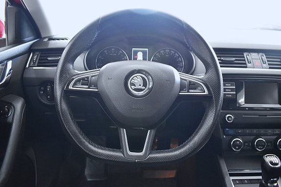 Skoda Octavia 10 of 17
