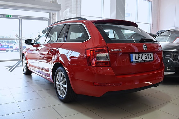 Skoda Octavia 3 of 17