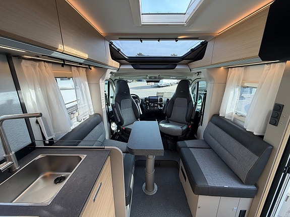 Adria Compact Select DL *JUBILEUMSERBJUDANDE* 8 of 18
