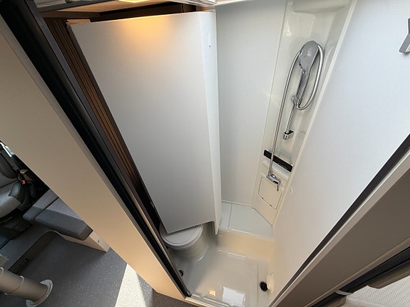 Adria Compact Select DL *JUBILEUMSERBJUDANDE* 13 of 18