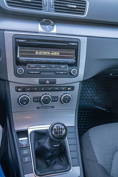 Volkswagen Passat 6 of 9