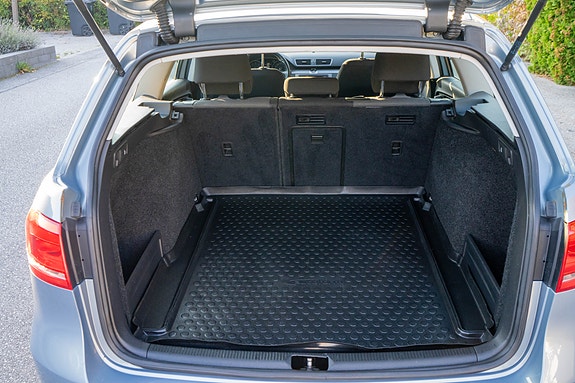 Volkswagen Passat 9 of 9
