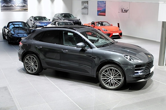 Porsche Macan S 10 of 11