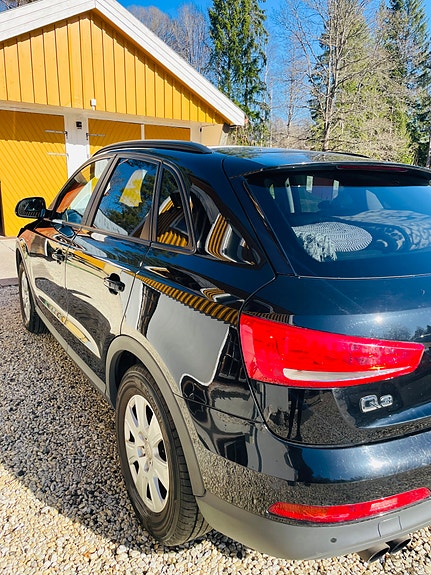 Audi Q3 20 of 21