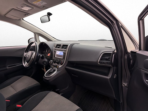 Toyota Verso-S 22 of 27
