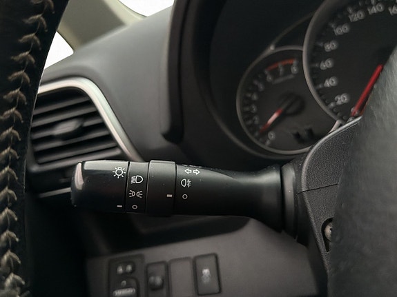 Toyota Verso-S 14 of 27