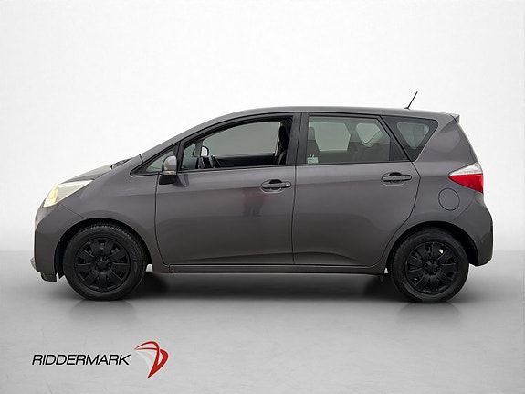 Toyota Verso-S 4 of 27
