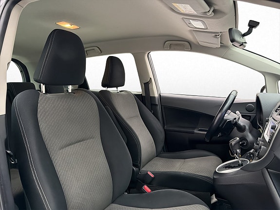 Toyota Verso-S 21 of 27