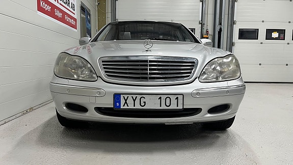 Mercedes-Benz S500 2 of 29