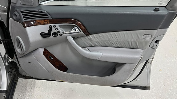 Mercedes-Benz S500 18 of 29