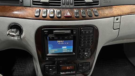Mercedes-Benz S500 12 of 29