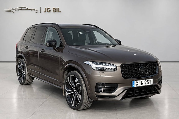 Volvo XC90 12 of 25