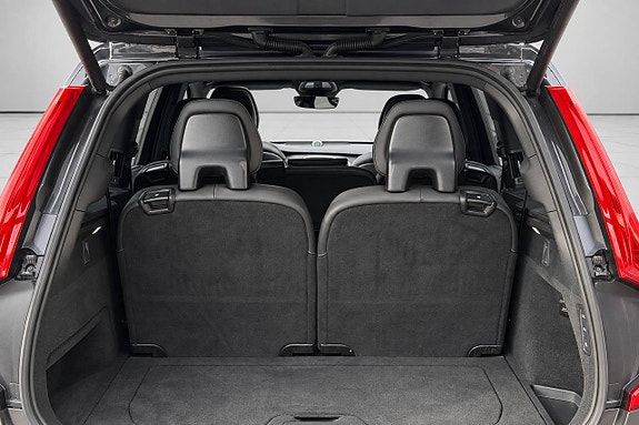 Volvo XC90 9 of 25
