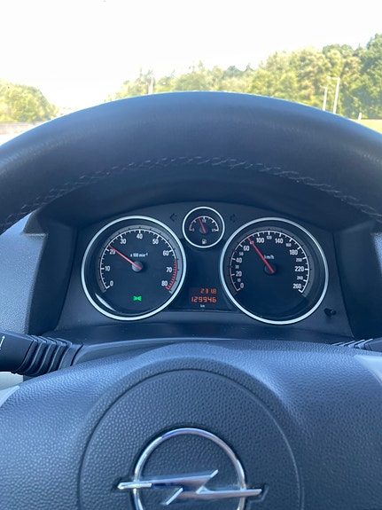 Opel Astra 6 of 7