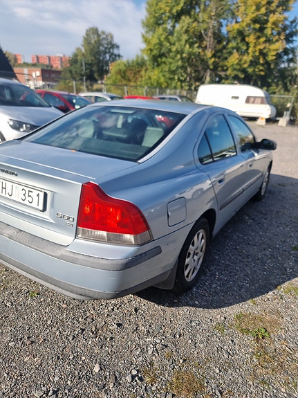 Volvo S60 5 of 7