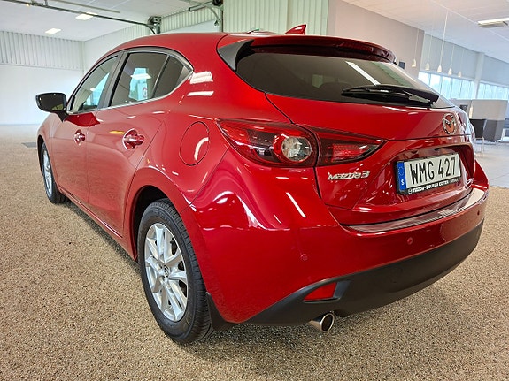 Mazda 3 5 of 8