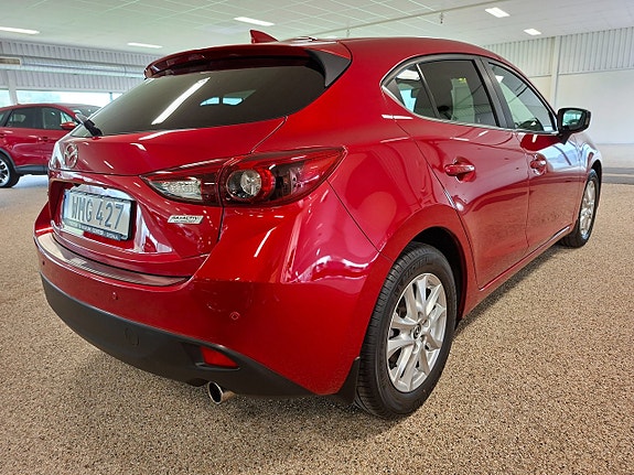 Mazda 3 4 of 8