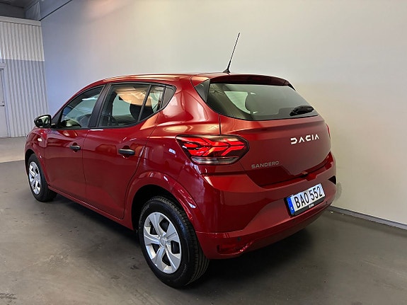 Dacia Sandero 6 of 13