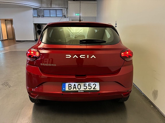 Dacia Sandero 7 of 13
