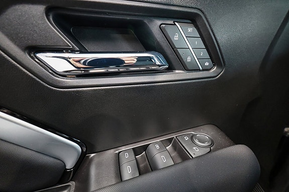 Chevrolet Colorado 13 of 27