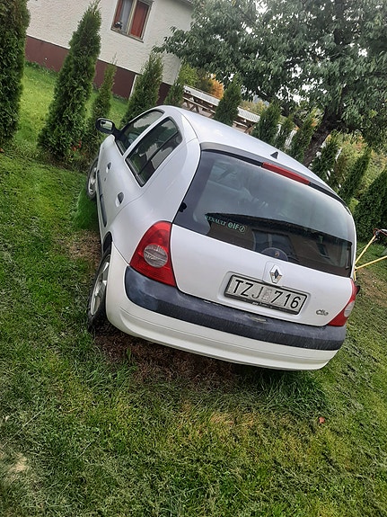 Renault Clio 3 of 3