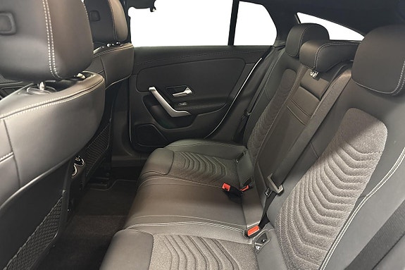 Mercedes-Benz CLA250 e 11 of 21