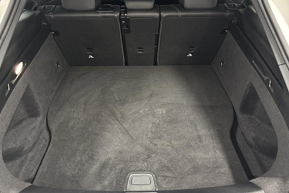 Mercedes-Benz CLA250 e 16 of 21