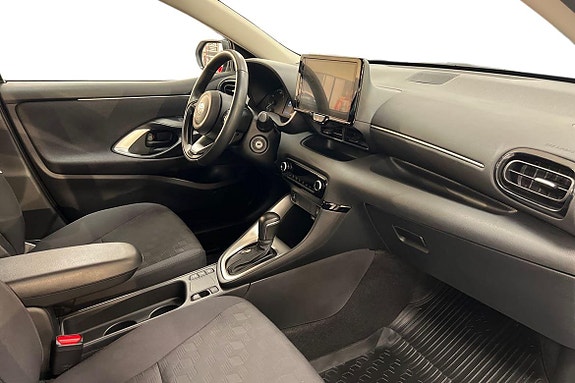 Toyota Yaris 6 of 18