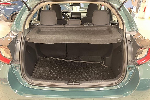 Toyota Yaris 10 of 18