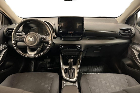 Toyota Yaris 8 of 18
