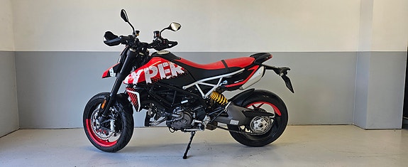 Ducati Hypermotard 950 2 of 5