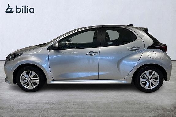 Toyota Yaris 3 of 18