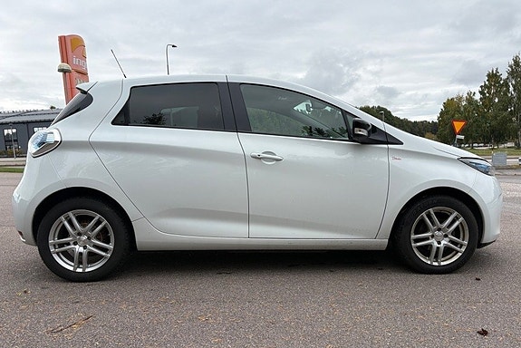 Renault Zoe 2 of 9
