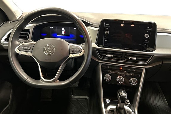 Volkswagen T-Roc 7 of 16
