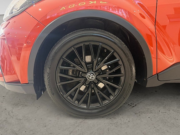 Toyota C-HR 6 of 20