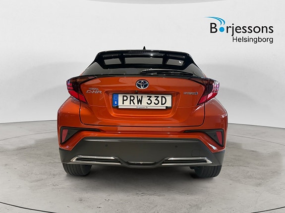 Toyota C-HR 4 of 20
