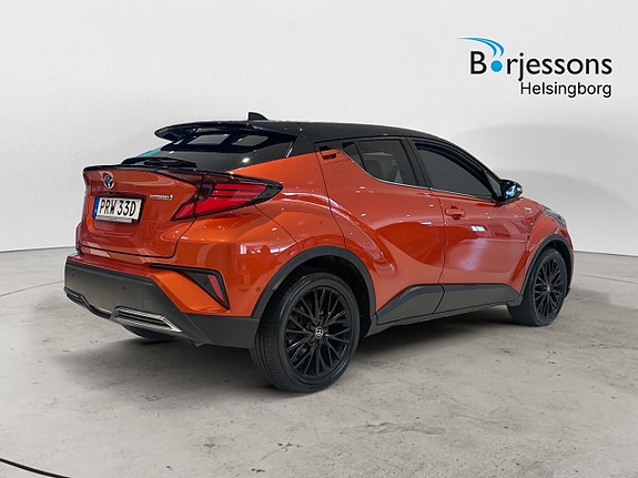 Toyota C-HR 3 of 20