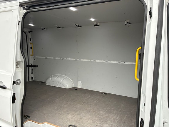 Volkswagen Crafter 14 of 18