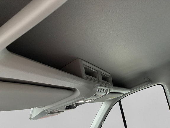 Volkswagen Crafter 17 of 18