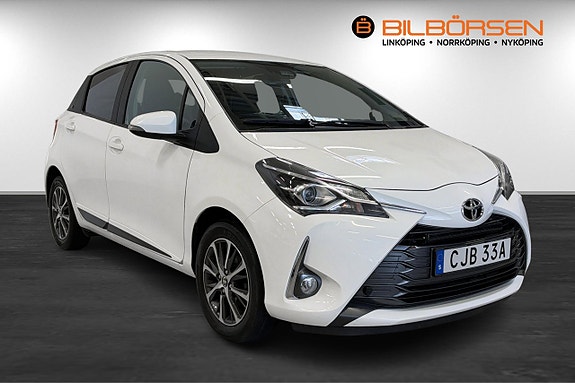 Toyota Yaris 3 of 16