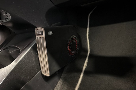 Toyota Yaris 15 of 16