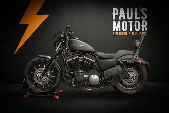Harley-Davidson Iron 883 (XL883N) "Vance Hines" 6 of 15