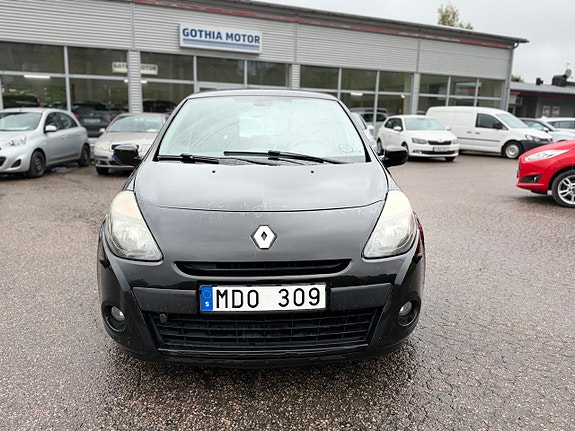 Renault Clio 2 of 7