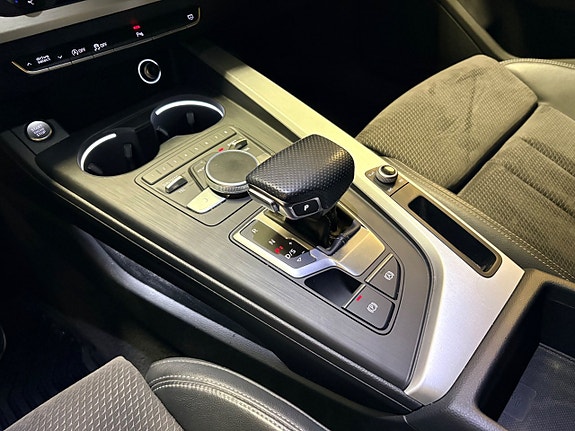 Audi A4 24 of 29