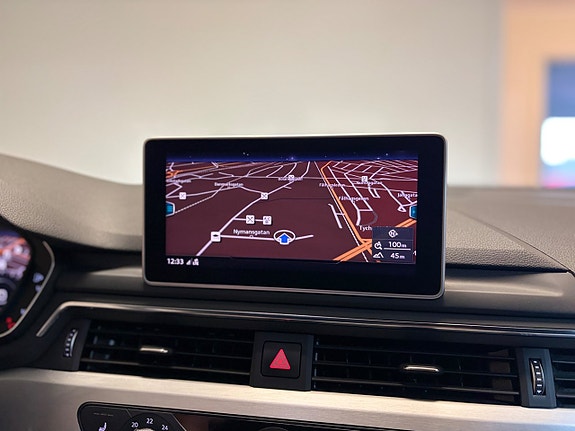 Audi A4 15 of 29