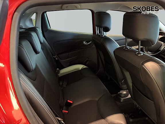 Renault Clio 10 of 22