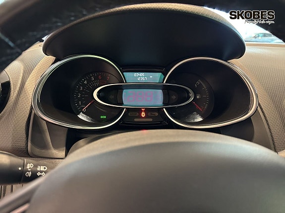 Renault Clio 13 of 22